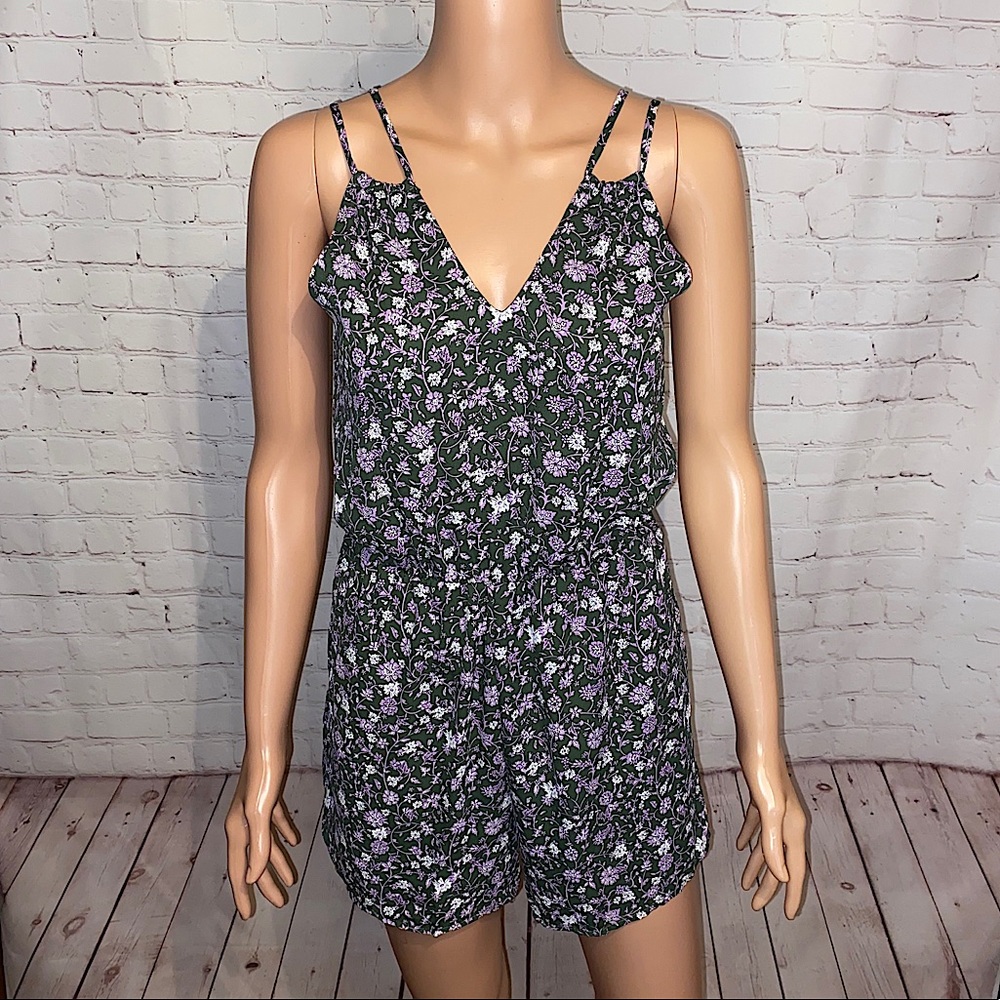 Miami Francesca’s purple & green floral boho romper size small